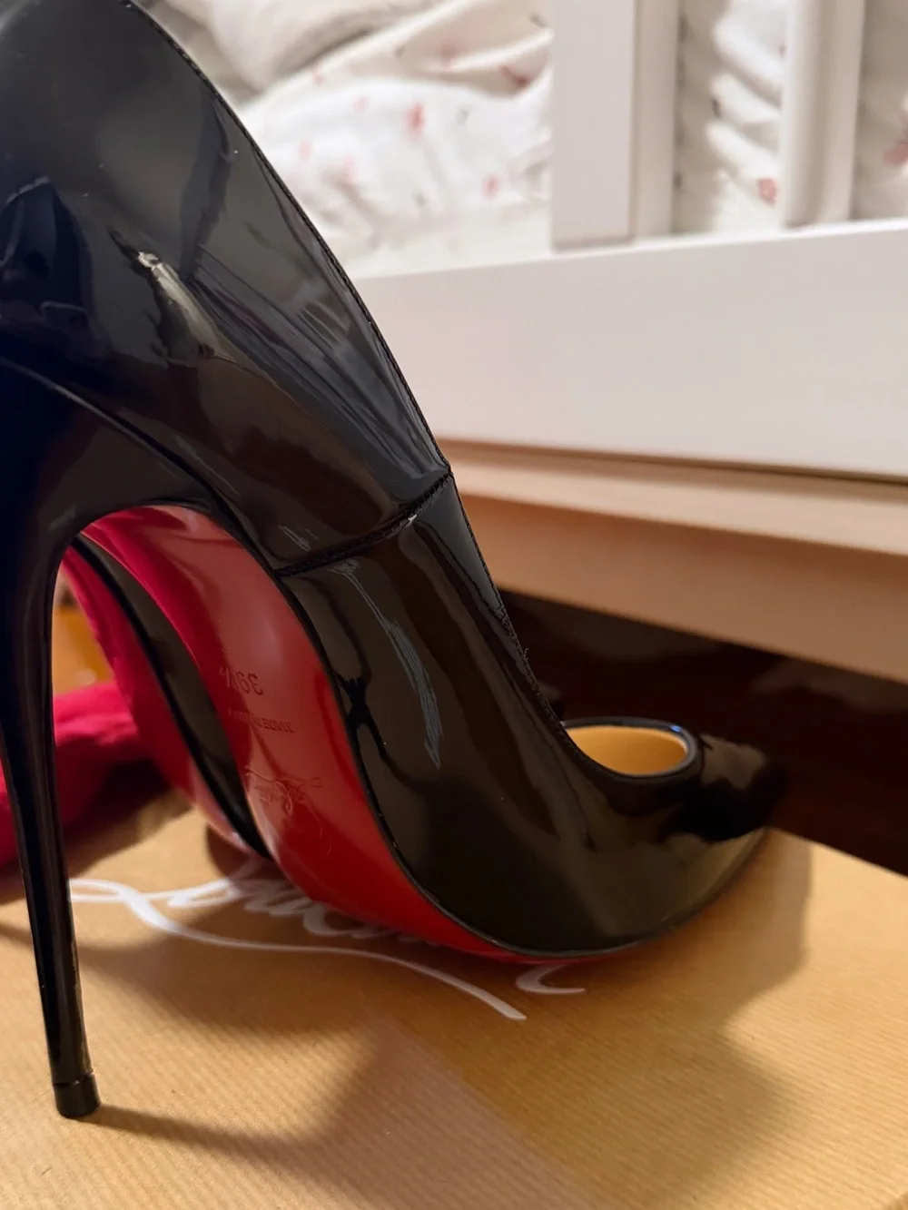 Christian Louboutin Black Patent Leather Red Sole Stiletto Pump - Picture 1 of 5